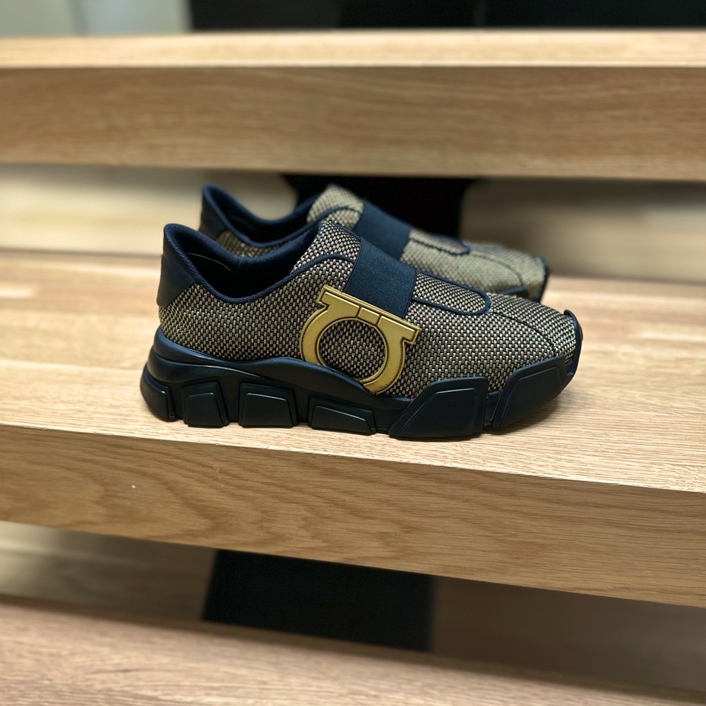 Salvatore Ferragamo Gancini Logo Sneakers